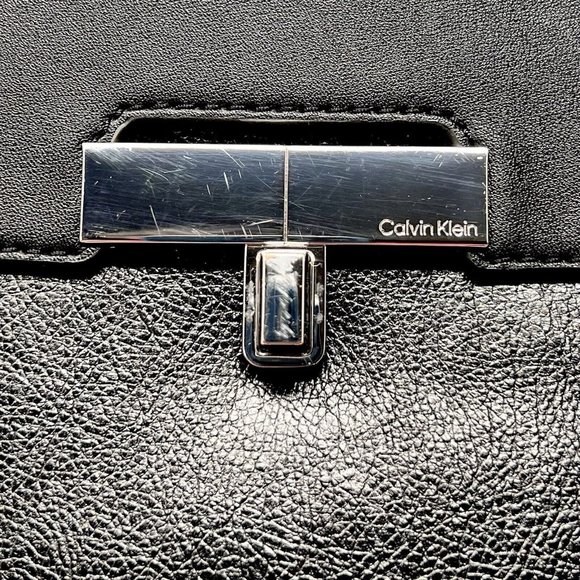 Calvin Klein Black Faux Leather Tablet / Business / Oversize Purse Convertible - Picture 12 of 13